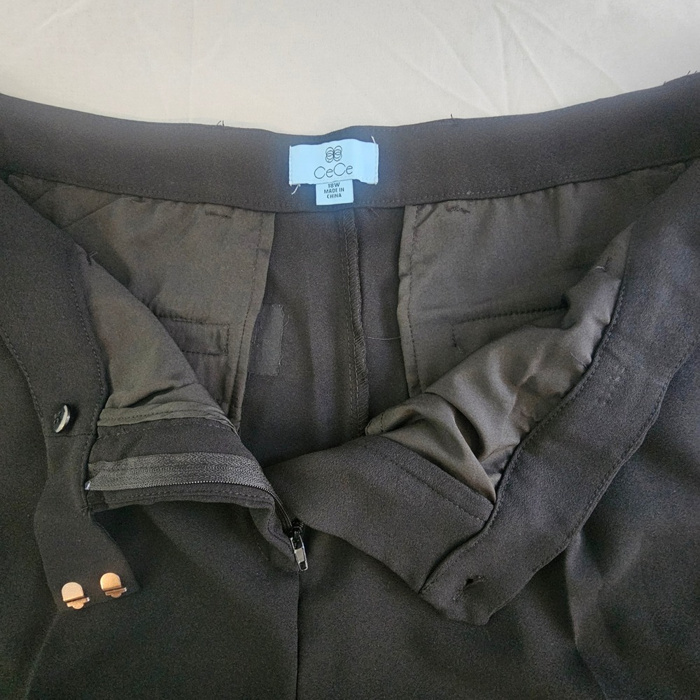 CeCe Opalescent Skies Black Pleated Shorts Plus Size Women's 18W NWT L312 - Picture 3 of 5